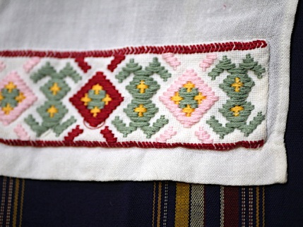 Vanha Karjalan puku Old Karelian costume
