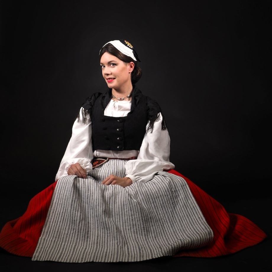 Jaalan kansallispuku Jaala folkdräkt Jaala national costume